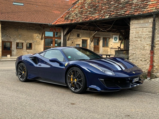 FERRARI_488_PISTA_COUPE_BLEU_1