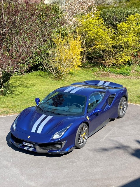 FERRARI_488_PISTA_COUPE_BLEU_2