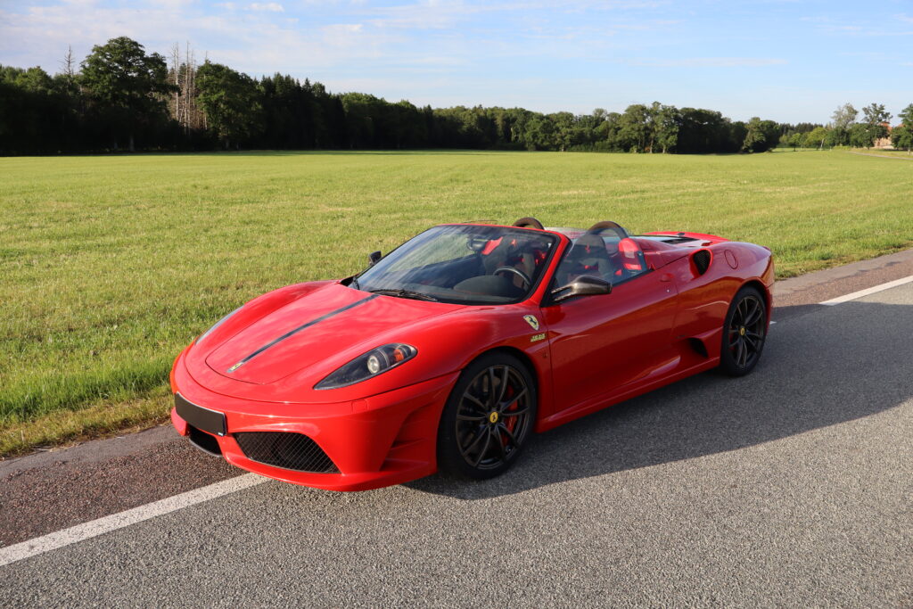 Ferrari Scuderia Spider 16M 3